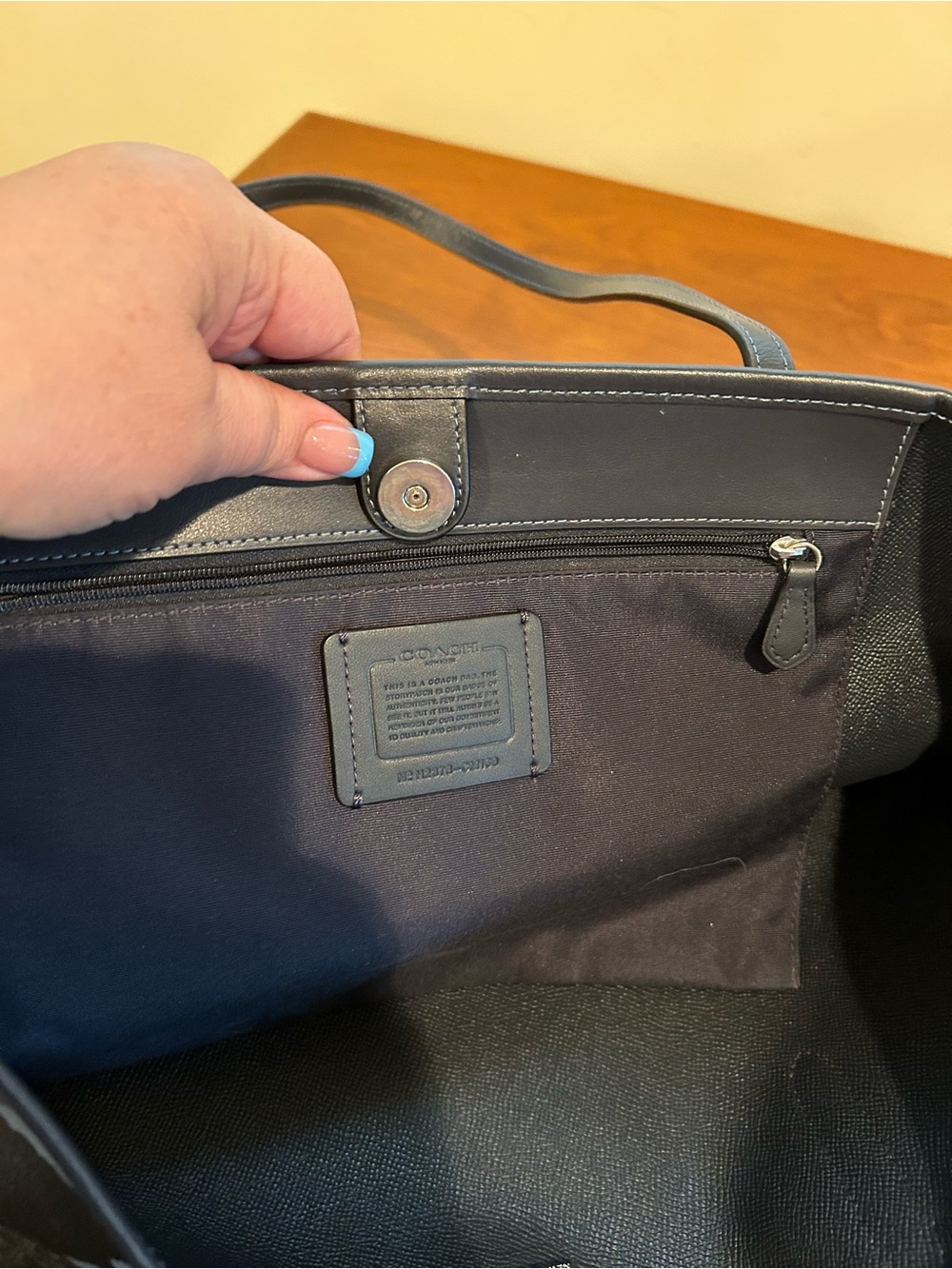 Coach Graphic Plaid Matching Set- City Tote & Slim Wallet - Picture 13 of 14